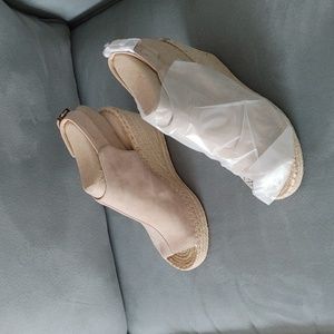 I'm selling 2 pair of Wedge Heel Sandals.